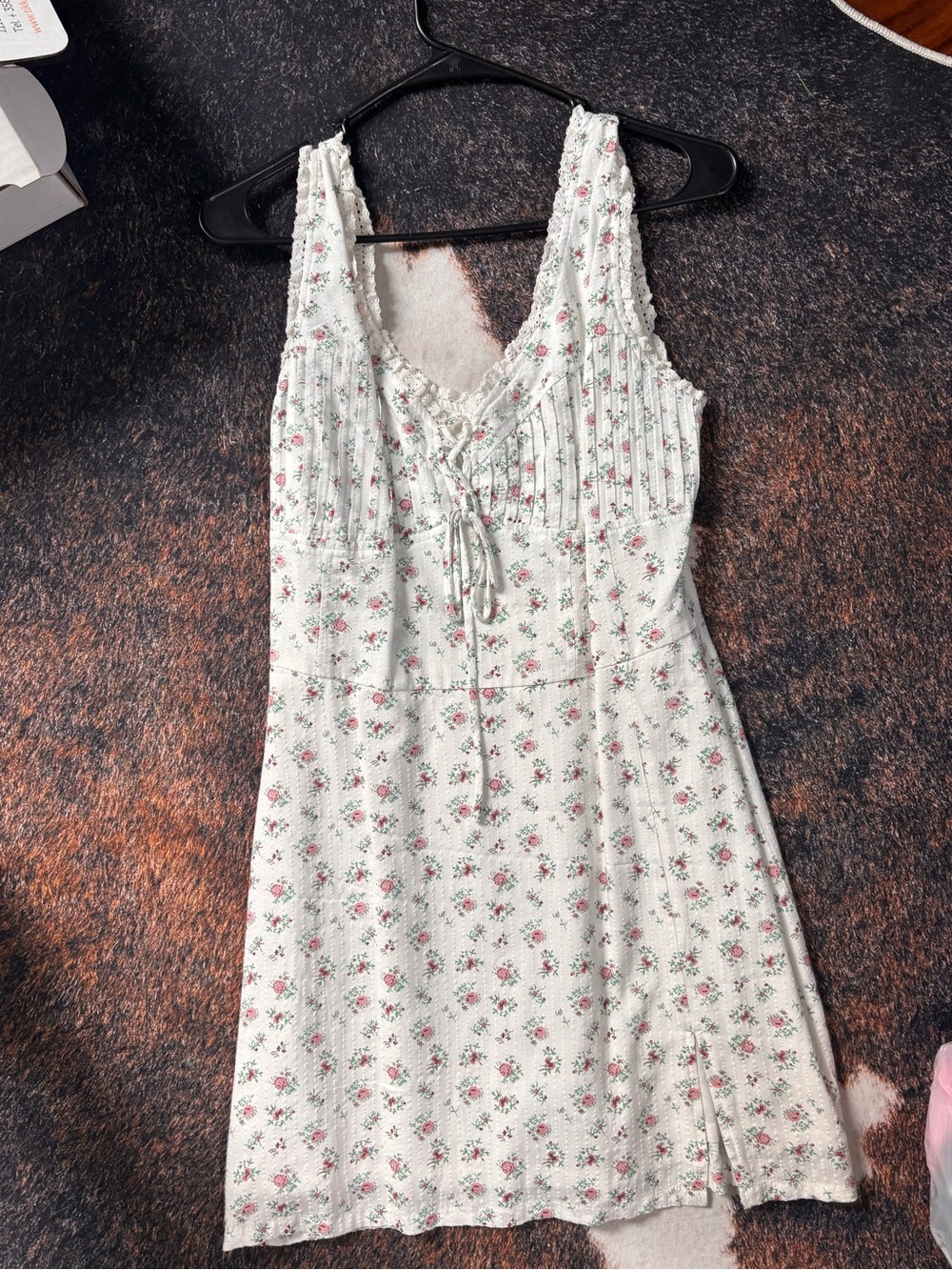 Floral Lace-Trim White Summer Dress with Pink Rose Print